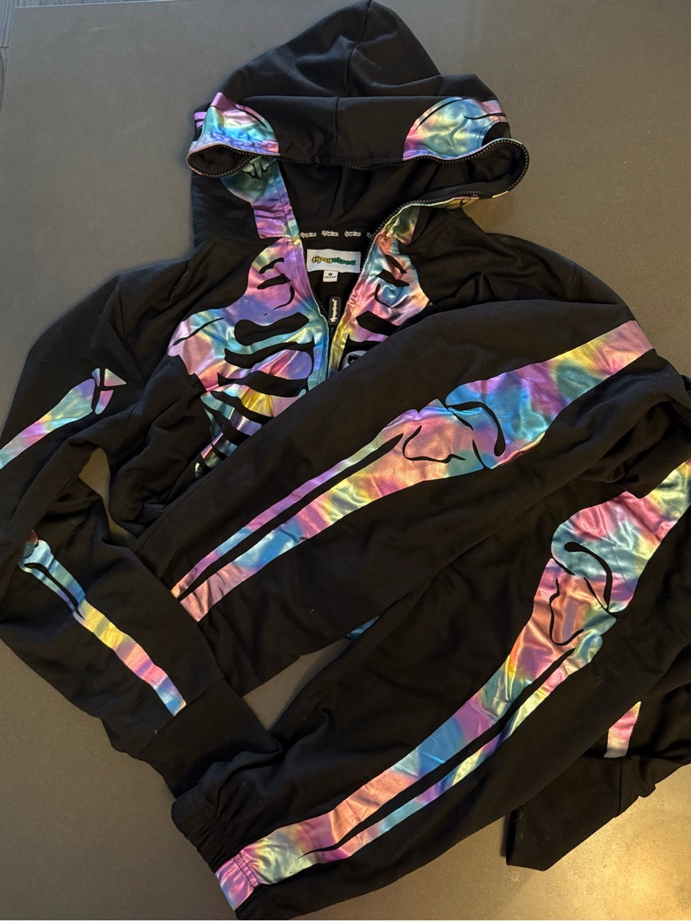 Men’s Iridescent Skelton Costume.